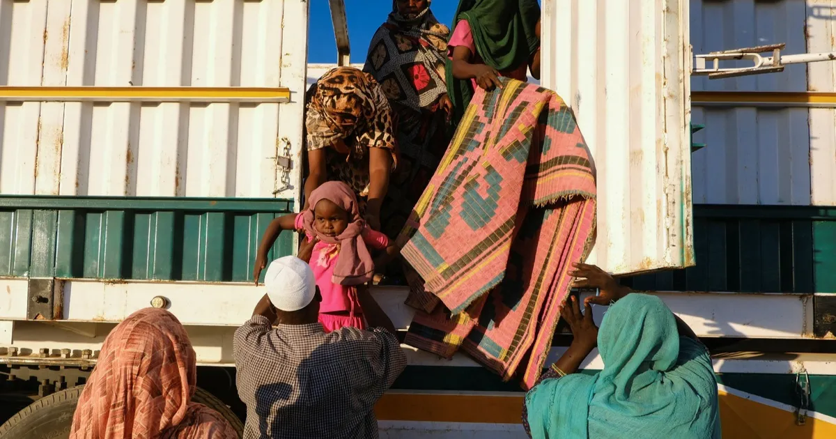 مصادر سودانية: وفد عسكري وحكومي يتوجه إلى بروكسل وفرنسا