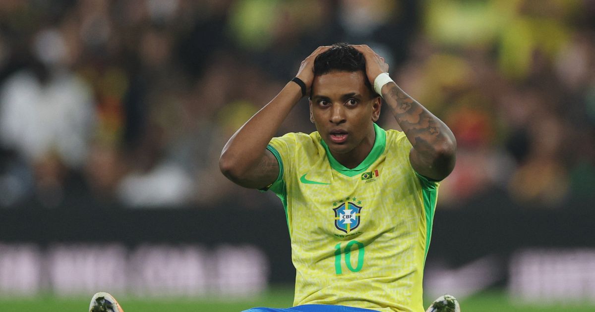 رودريغو يطمئن جمهور ريال مدريد حول علاقة اللاعبين بتشابي