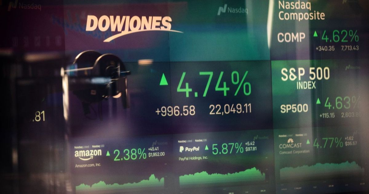 مؤشرات وول ستريت ترتفع وسط آمال بقرب انتهاء الإغلاق الحكومي