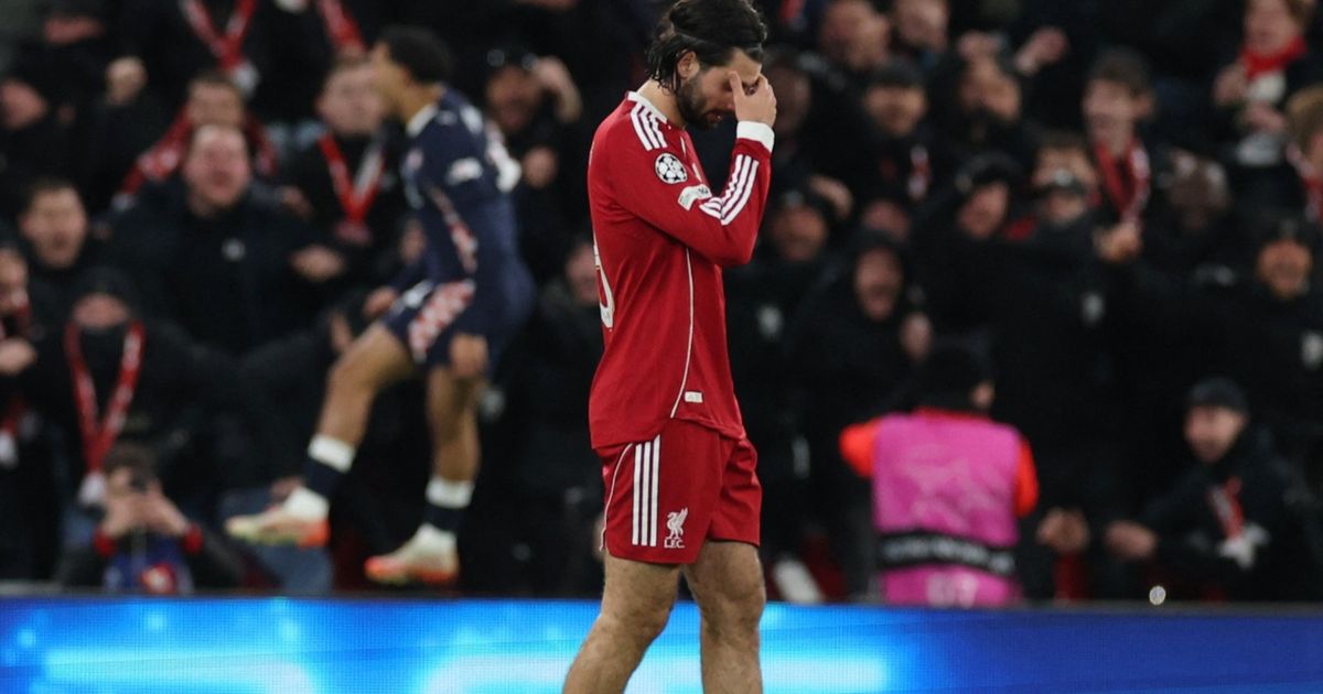 شاهد.. ليفربول يواصل الانهيار ويخسر برباعية من أيندهوفن