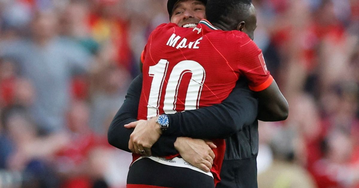 لماذا رفض ماني الانتقال ليونايتد واختار ليفربول في 2016؟