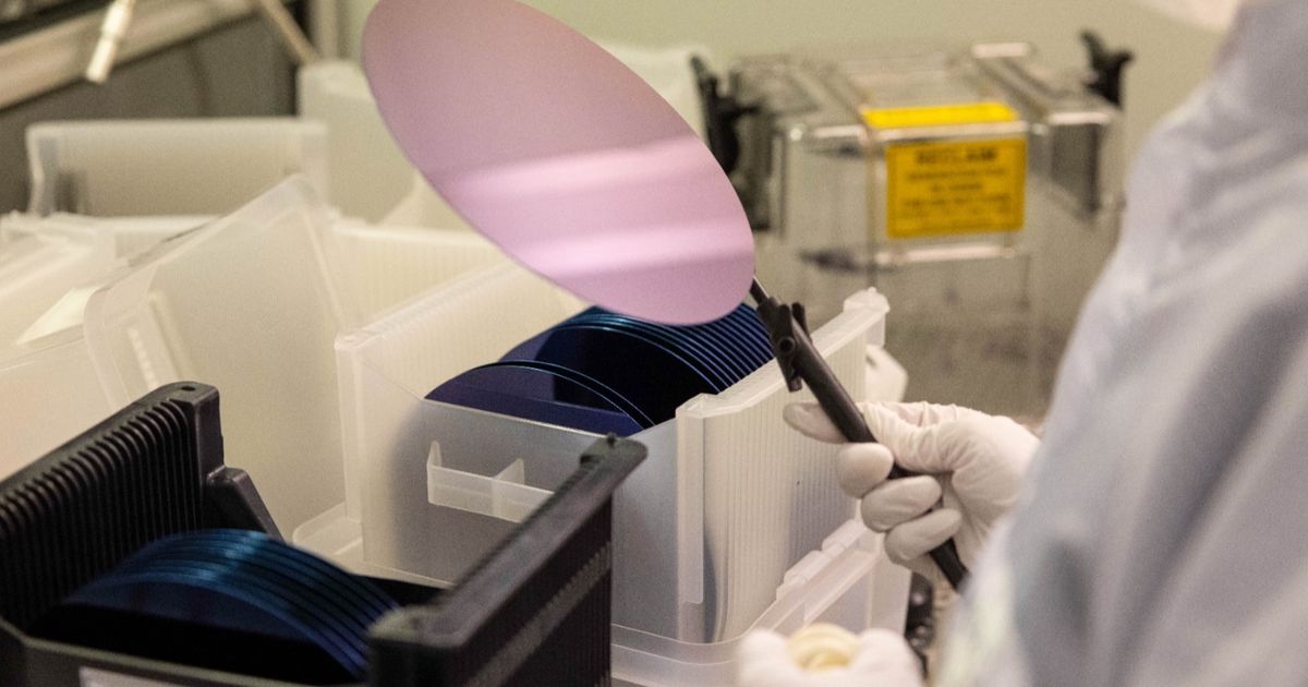 الصين تستأنف تصدير رقائق “نيكسبريا” وتدعو أوروبا لحل الأزمة