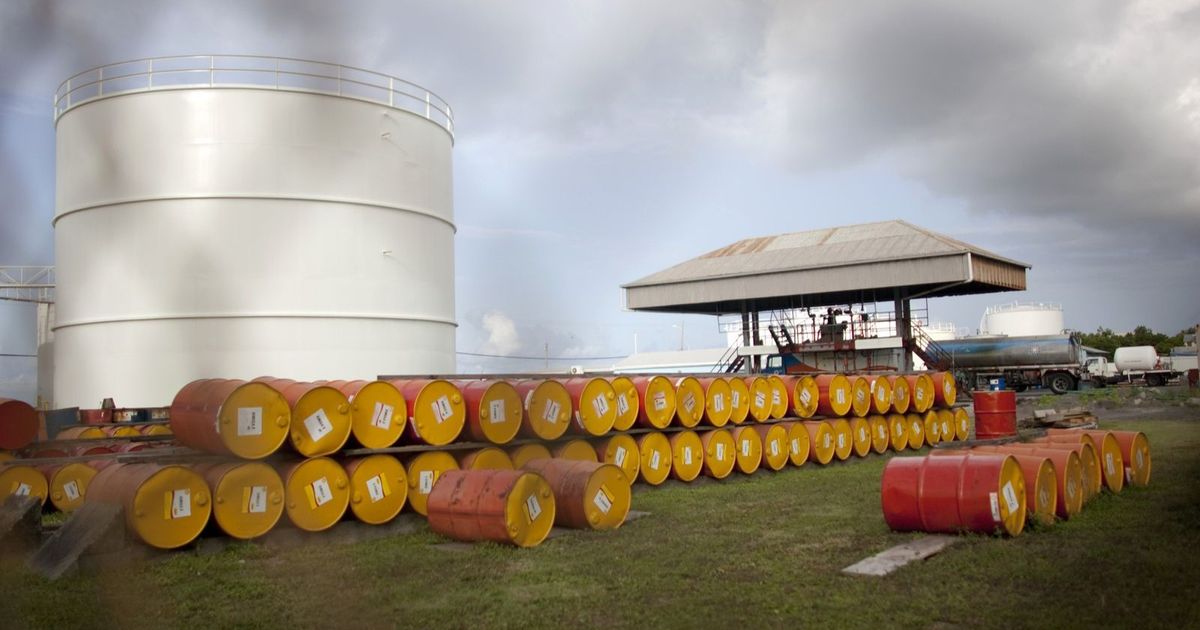 وكالة الطاقة الدولية تقترب من تقديرات أوبك بشأن ذروة الطلب النفطي