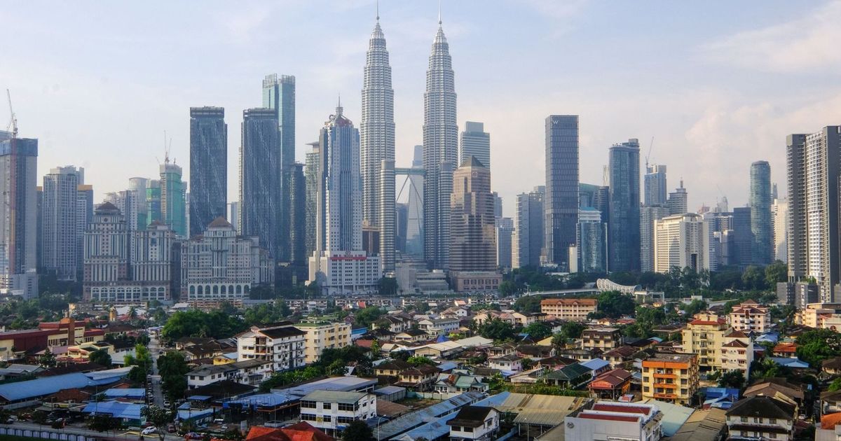 مركز طاقة مرتبط بملك ماليزيا يستهدف استثمارات بـ35 مليار دولار