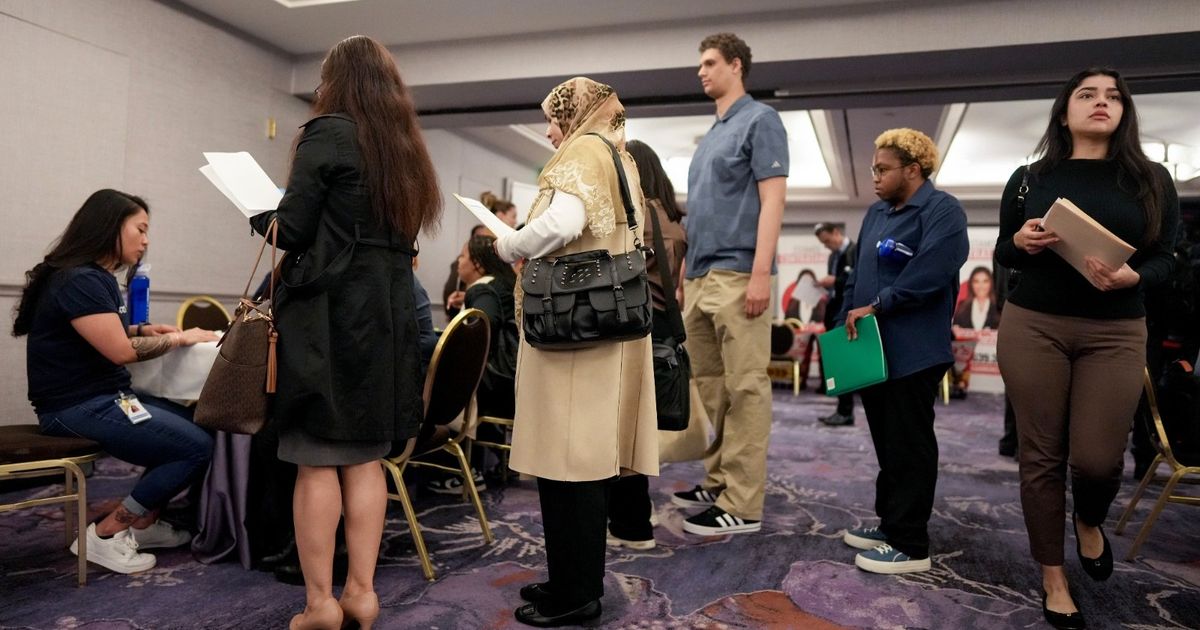 ADP: الشركات الأميركية تقلص مزيداً من الوظائف أواخر أكتوبر