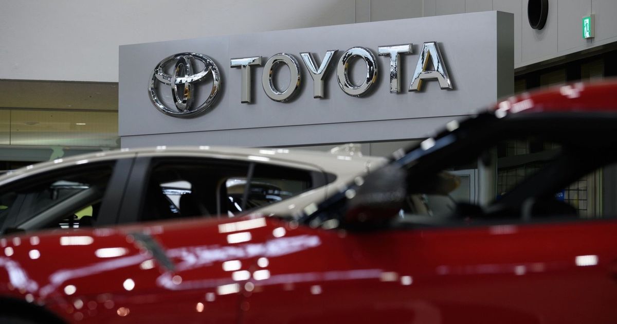 “تويوتا” تتعهد باستثمار 10 مليارات دولار في مصانعها بأميركا