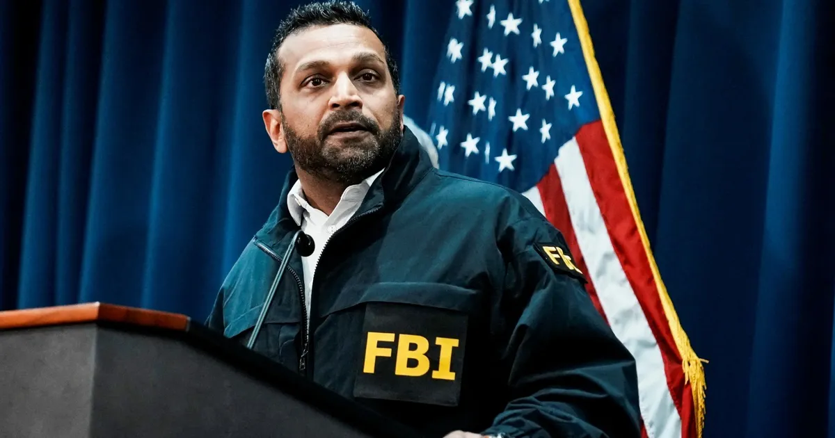 بسبب فيديو “العصيان”.. 6 ديمقراطيين في مرمى تحقيقات FBI