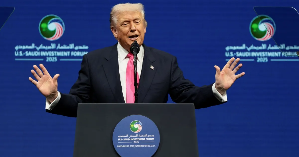 ترمب يصر على استقطاب المهاجرين الموهوبين لتدريب الأميركيين