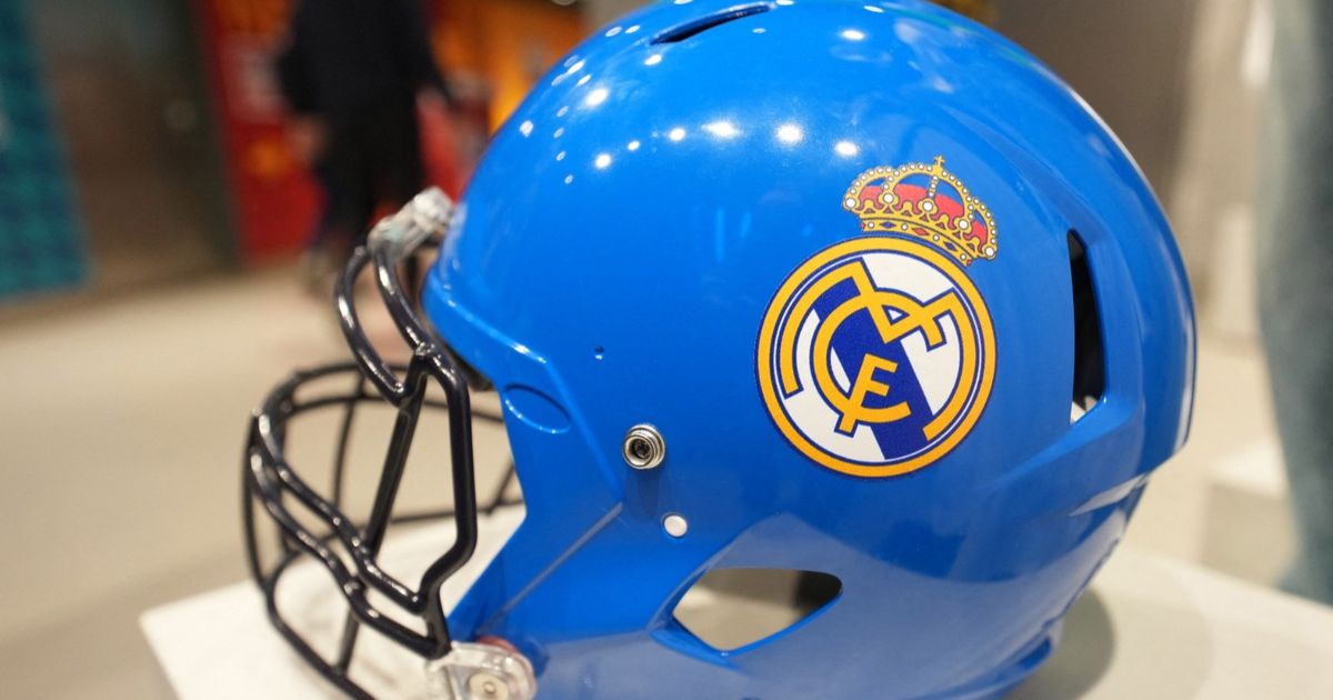 فلورنتينو بيريز يطالب مدافع ريال مدريد بالتحول للعب NFL