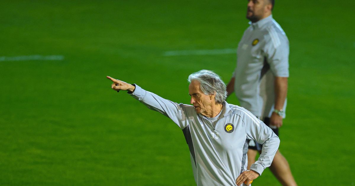 جيسوس: الخليج خطر هجومياً والتوقف الدولي يُفقد النصر إيقاعه