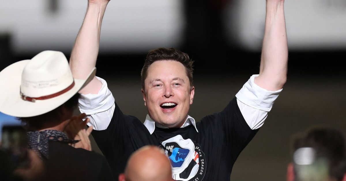 تسلا تقر حزمة تعويضات لإيلون ماسك قد تجعله أول تريليونير بالتاريخ