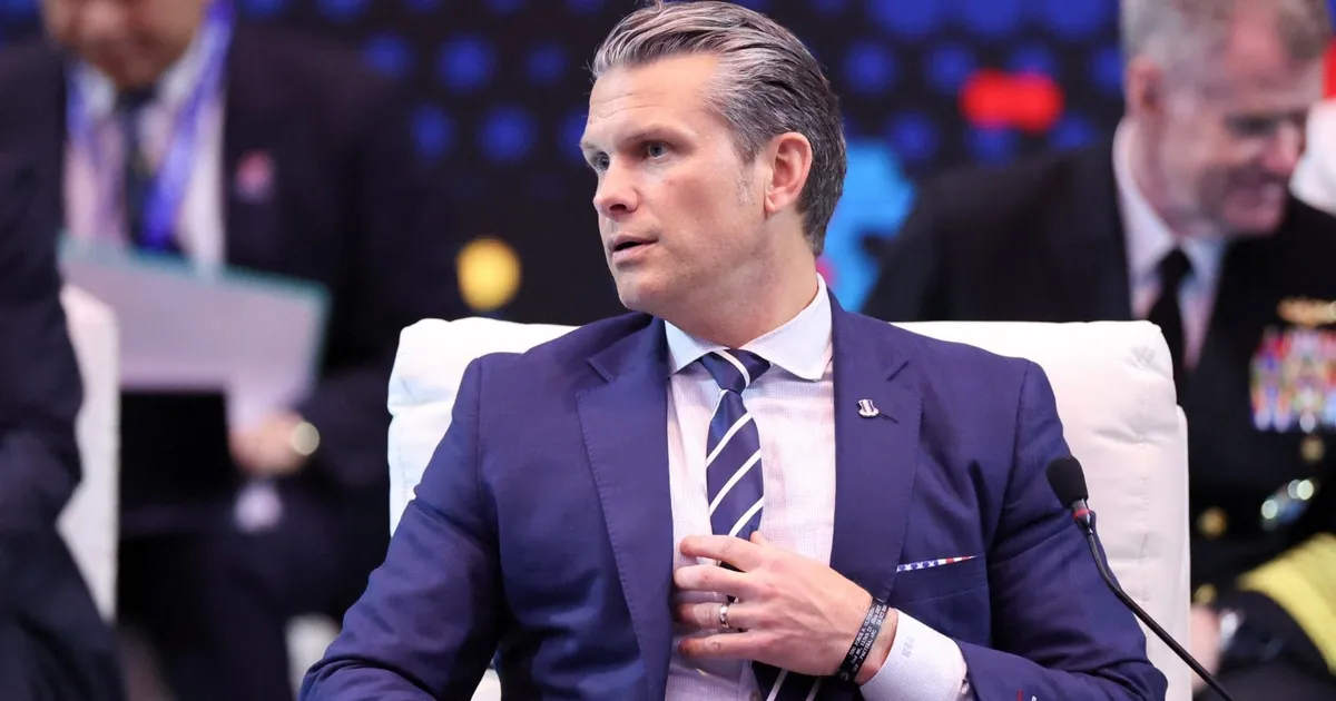 هيجسيث: أميركا والصين تبحثان إنشاء قنوات اتصال عسكرية