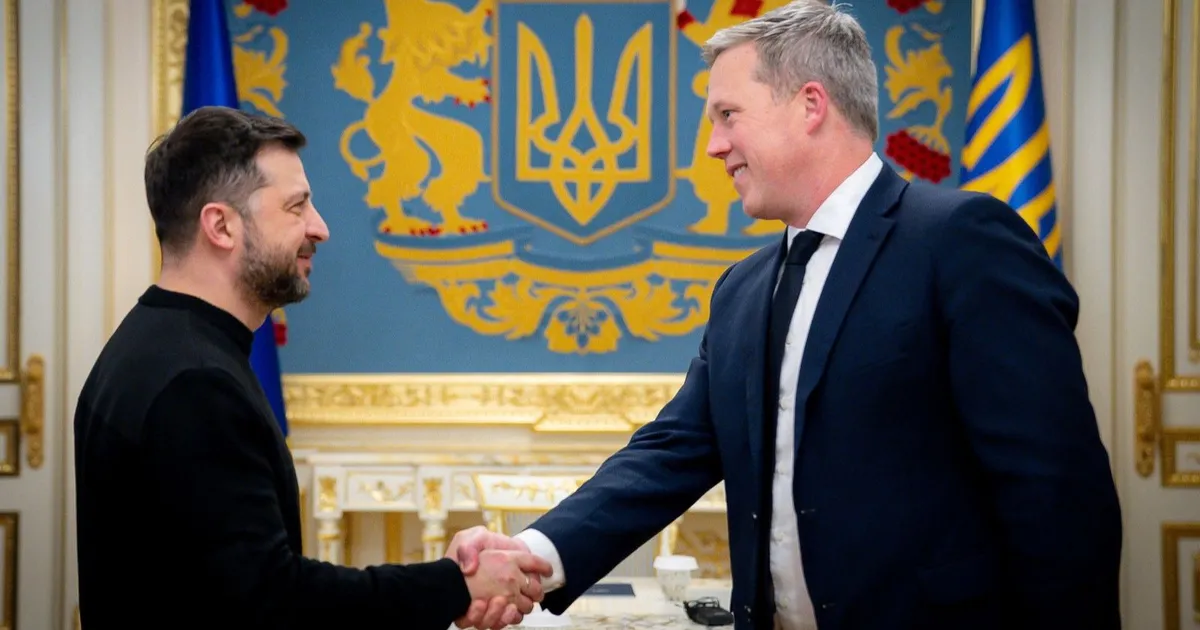 كيف لعب دان دريسكول دوراً كمفاوض في جهود إنهاء حرب أوكرانيا؟