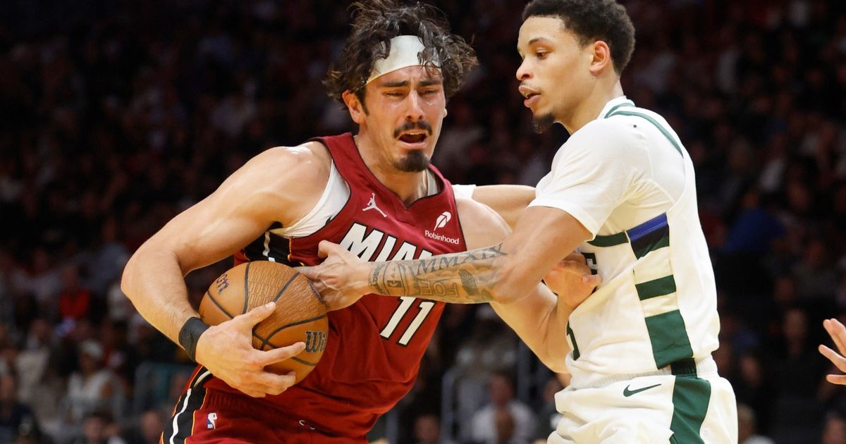 NBA.. هيت يحبط انتفاضة باكس المتأخرة ويفوز عليه 106-103