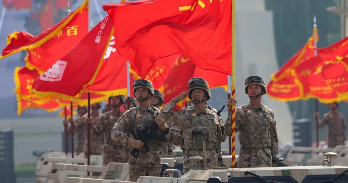 صحيفة الجيش الصيني تحذر اليابان من طريق “لا عودة منه”