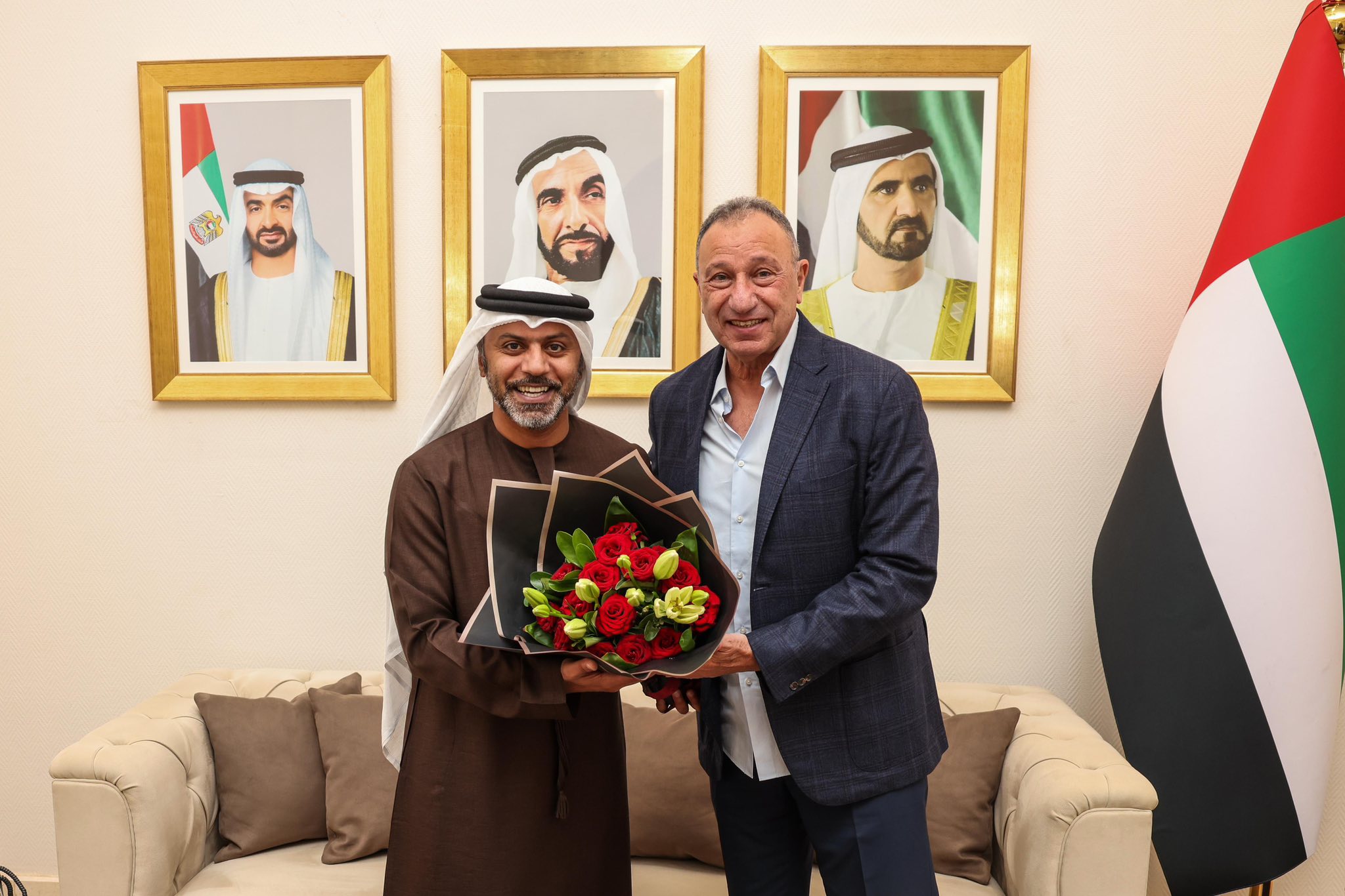 No photo description available.