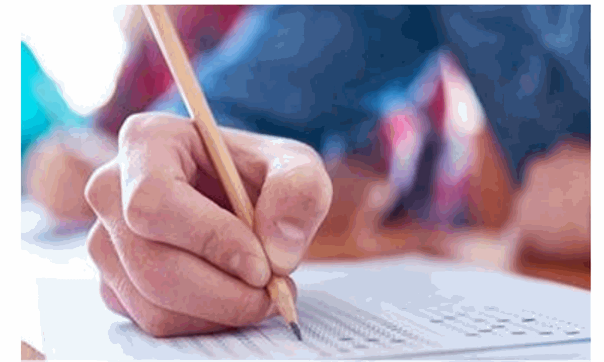 المجلس الأعلى للجامعات والتعليم يعلنان عن موعد امتحانات الفصل الدراسي الأول 2026 وإجازة نصف العام