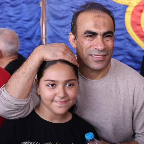 قد تكون صورة شخص أو أكثر