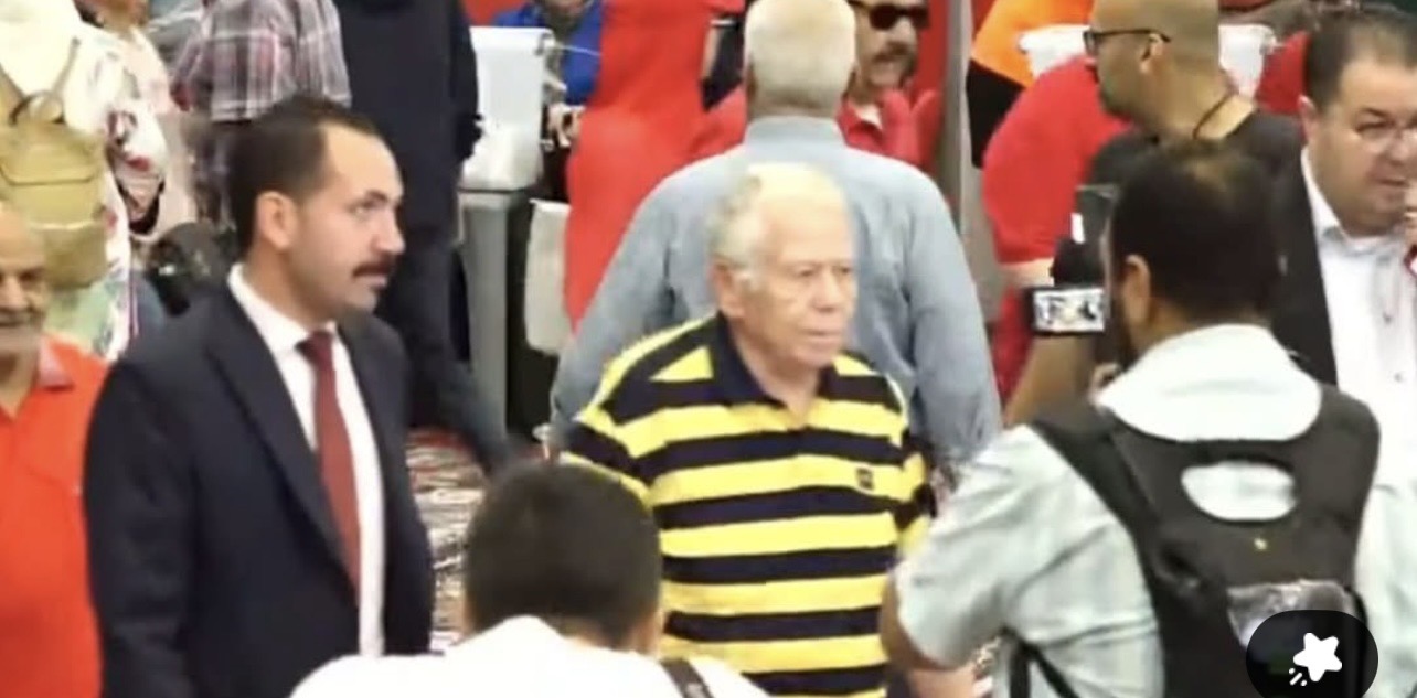 No description available.