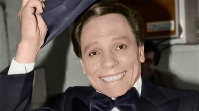 حكاية عمل إنساني أصبح نقطة تحول في حياة الزعيم عادل إمام