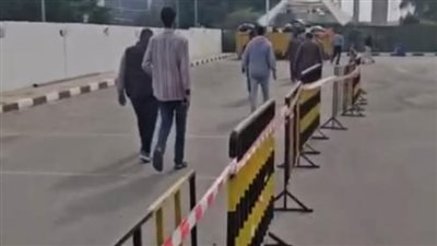 توافد المصريين بالكويت على مقار الاقتراع للإدلاء بأصواتهم في إعادة انتخابات الدوائر الملغاة بالمرحلة الأولى