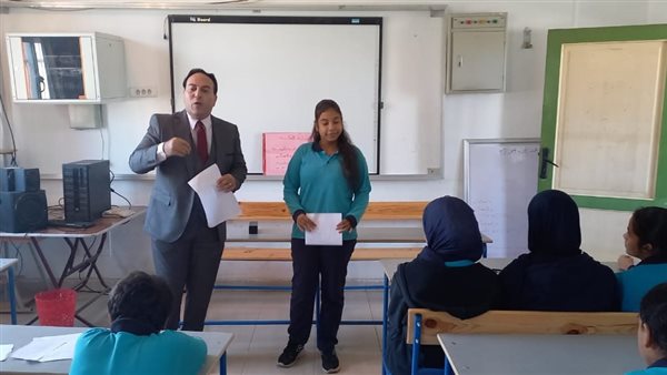 جامعة قناة السويس تنظم برنامجًا تدريبيًا للحفاظ على الهوية المصرية بمدرسة 24 أكتوبر الإعدادية