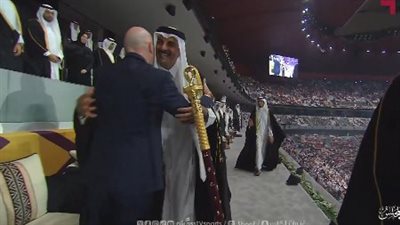 رئيس الفيفا في استقباله: الشيخ تميم بن حمد آل ثاني أمير قطر يشهد افتتاح كأس العرب 2025 في ستاد البيت بالخور