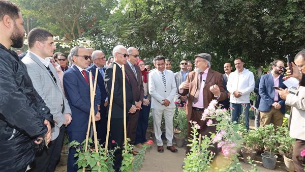 رئيس جامعة المنيا والمحافظ يفتتحان معرض زهور الخريف الثامن بمشتل كلية الزراعة