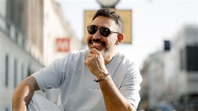 عن أغنية خطفوني.. عمرو مصطفى يحتفل بفوزه بجائزة الأفضل