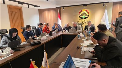 السيد القصير يتابع سير التصويت في المحافظات.. ويؤكد دعم مرشحي الجبهة الوطنية في انتخابات النواب