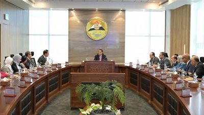 رئيس الوزراء يستعرض عددًا من ملفات عمل “مركز المعلومات” الداعمة لجهود الدولة التنموية