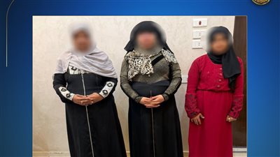 رجال الأمن يضبطون ثلاث سيدات بحوزتهم أموال وكروت دعائية لأحد المرشحين بسوهاج