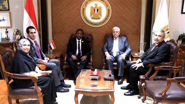وزير التعليم العالى يستقبل مفوض التعليم والعلوم والابتكار بالاتحاد الإفريقي