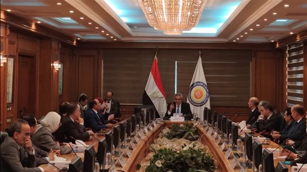 الأعلى للجامعات يناقش ضوابط استخدام تطبيقات الذكاء الاصطناعي في البحث العلمي