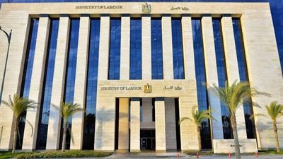 برواتب حتى 20 ألف جنيه.. فرص وظيفية تعلنها وزارة العمل للشباب بالجيزة