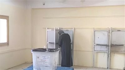 توافد الناخبين بدائرة البلينا بسوهاج للتصويت في انتخابات مجلس النواب