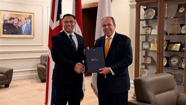 الجامعة البريطانية في مصر توسّع شراكاتها الدولية بتوقيع بروتوكول تعاون مع جامعة ولفرهامبتون
