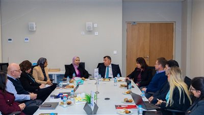 أمين مجلس أفرع الجامعات الأجنبية تتفقد فروع كوفنتري ونوفا وتتابع جودة البرامج التدريبية