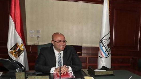 محافظ بني سويف يناقش تقرير الصحة حول المبادرة الرئاسية لعلاج سوء التغذية بين الطلاب