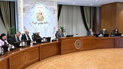 رئيس الوزراء يتابع زيادة الخدمات والأنشطة بالمحافظات الحدودية