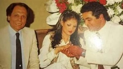 في حفل الزفاف ومع أسرتها.. صور نادرة لـ شقيقة عادل امام