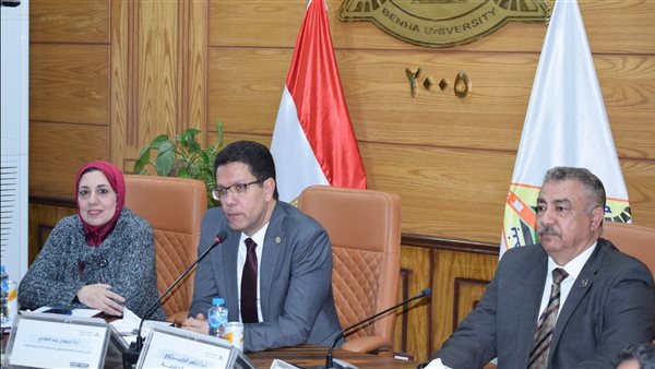 رئيس جامعة بنها يؤكد على دور الأنشطة الطلابية في صقل شخصية الطلاب وتنمية مهاراتهم