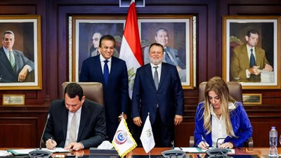 محافظ البنك المركزي ونائب رئيس الوزراء للتنمية البشرية يشهدان تجديد بروتوكول التعاون مع صندوق مواجهة الطوارئ الطبية لـ3 سنوات