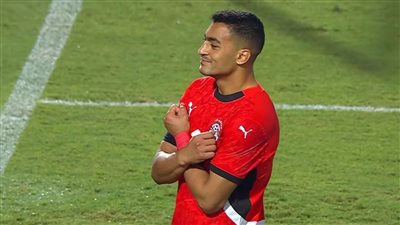 مصطفى محمد يسجل الهدف الثاني لمنتخب مصر أمام نيجيريا في المباراة الودية