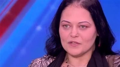 دخول في تريلا وحريق.. قصص ولحظات صعبة لـ نيفين مندور مع الموت