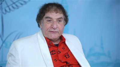 مشربش مية لمدة يومين.. أشرف زكي يكشف أخر تطورات حالة محي إسماعيل