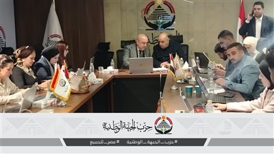 عاصم الجزار يتفقد الغرفة المركزية لـ” الجبهة الوطنية” لمتابعة جولة الإعادة لانتخابات مجلس النواب