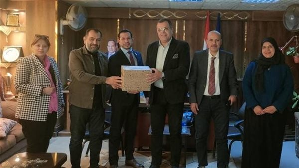 تعليم دمياط يتسلم مصروفات طلاب السنانية بدعم مجتمعي من شركة موبكو