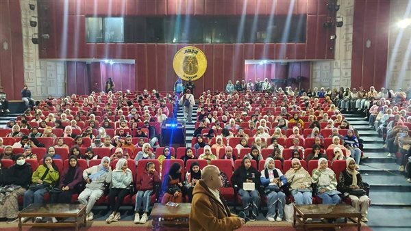 لليوم الثاني.. القوافل التعليمية تجذب طلاب الإعدادية والثانوية بالأقصر