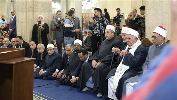 رئيس جامعة الأزهر خلال تكريم حفظة كتاب الله